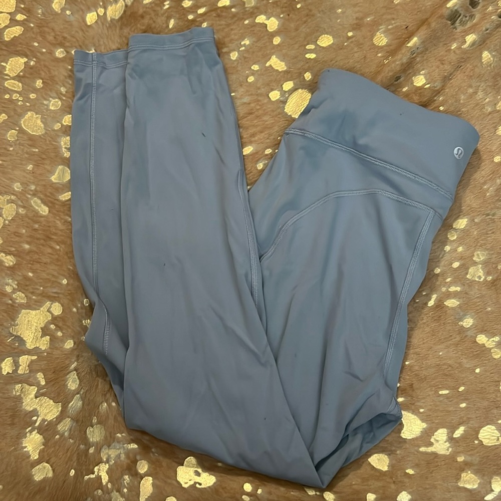 Gray lulu lemon size 10 length 25 - wonder trains